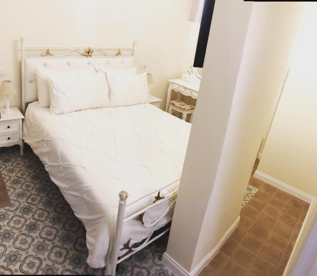 Casa Di Flo Apartment Bari Ngoại thất bức ảnh